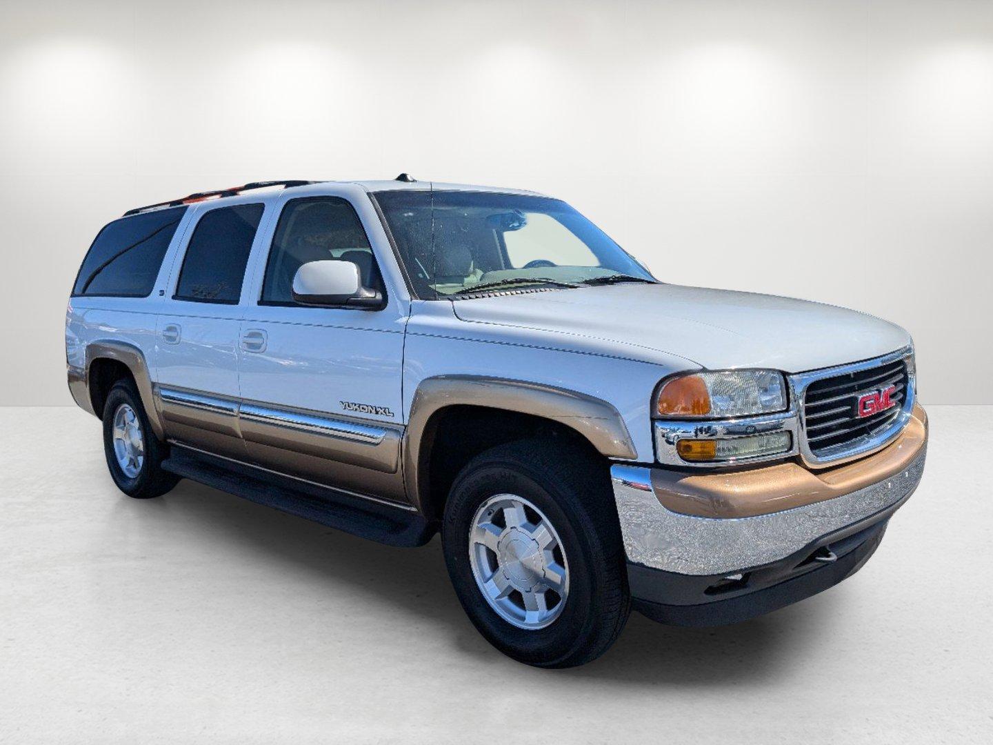 2005 /Neutral/Shale GMC Yukon XL SLT (1GKEC16Z35R) with an Gas V8 5.3L/325 engine, 4-Speed Automatic w/OD transmission, located at 3959 U.S. 80 W, Phenix City, AL, 36870, (334) 297-4885, 32.469296, -85.135185 - 2005 GMC Yukon XL SLT - Photo#3