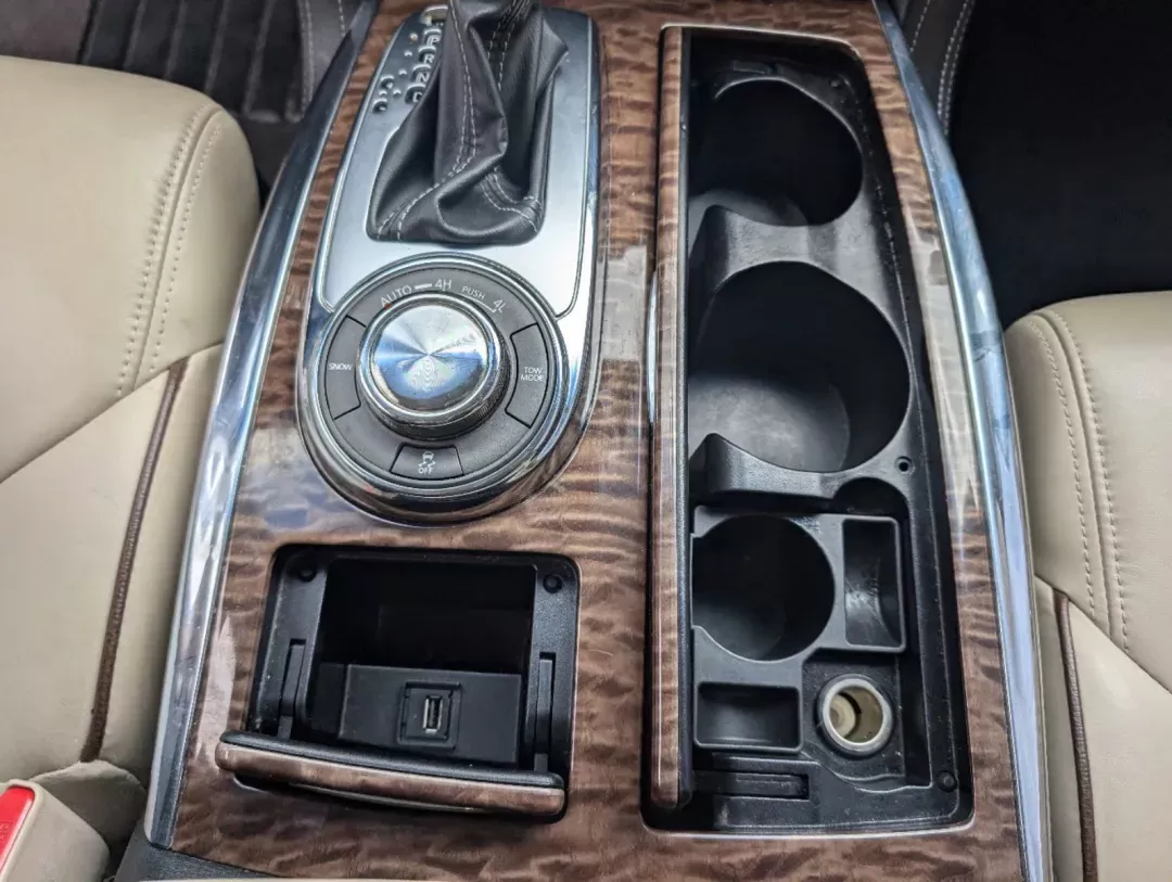 2017 /Almond Nissan Armada Platinum (JN8AY2NC3H9) with an Regular Unleaded V-8 5.6 L/339 engine, 7-Speed Automatic w/OD transmission, located at 7000 Northlake Connector, Columbus, GA, 31904, (706) 987-8085, 32.524975, -84.978134 - 2017 Nissan Armada Platinum - Photo#15