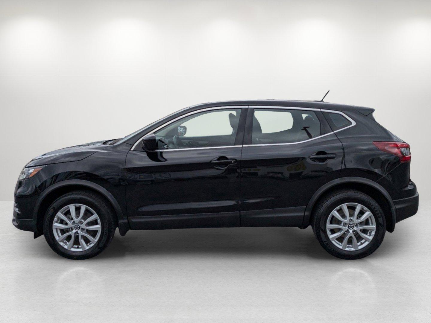 2020 /Charcoal Nissan Rogue Sport S (JN1BJ1CV5LW) with an Regular Unleaded I-4 2.0 L/122 engine, 1-Speed CVT w/OD transmission, located at 3959 U.S. 80 W, Phenix City, AL, 36870, (334) 297-4885, 32.469296, -85.135185 - 2020 Nissan Rogue Sport S - Photo#7