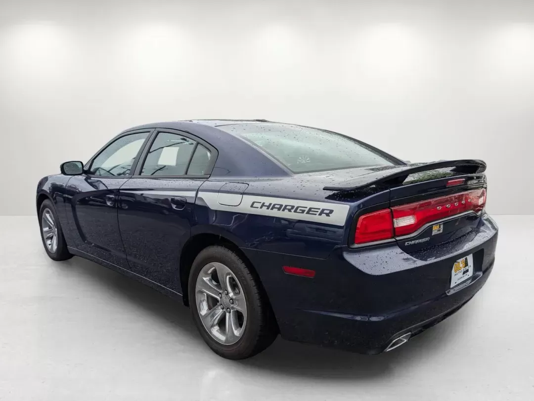 2014 /Black Dodge Charger SE (2C3CDXBGXEH) with an Regular Unleaded V-6 3.6 L/220 engine, 5-Speed Automatic w/OD transmission, located at 521 Old Farm Lane Rd, Prattville, AL, 36066, (334) 325-1505, 32.482460, -86.416367 - 2014 Dodge Charger SE - Photo#2