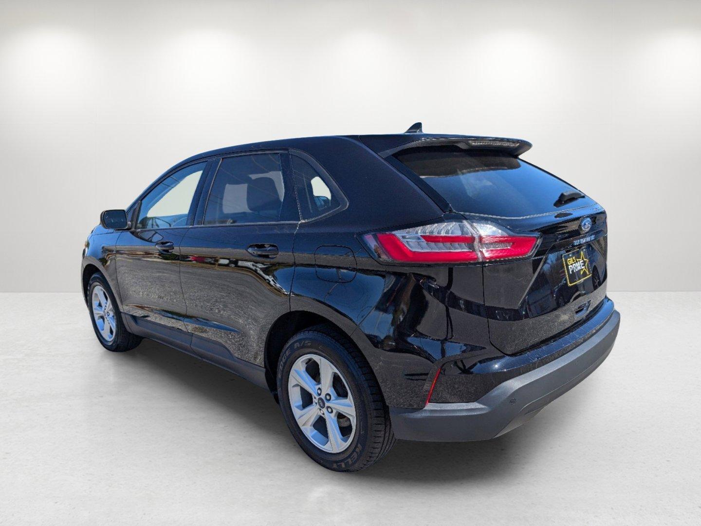 2021 Ford Edge SE (2FMPK3G93MB) with an Intercooled Turbo Premium Unleaded I-4 2.0 L/122 engine, 8-Speed Automatic w/OD transmission, located at 3959 U.S. 80 W, Phenix City, AL, 36870, (334) 297-4885, 32.469296, -85.135185 - 2021 Ford Edge SE - Photo#7