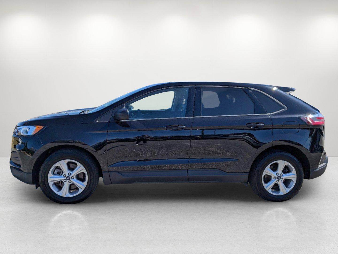 2021 Ford Edge SE (2FMPK3G93MB) with an Intercooled Turbo Premium Unleaded I-4 2.0 L/122 engine, 8-Speed Automatic w/OD transmission, located at 3959 U.S. 80 W, Phenix City, AL, 36870, (334) 297-4885, 32.469296, -85.135185 - 2021 Ford Edge SE - Photo#8