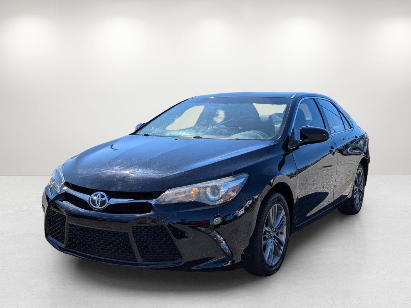 2017 Toyota Camry SE (4T1BF1FK9HU) with an Regular Unleaded I-4 2.5 L/152 engine, 6-Speed Automatic w/OD transmission, located at 3959 U.S. 80 W, Phenix City, AL, 36870, (334) 297-4885, 32.469296, -85.135185 - 2017 Toyota Camry SE - Photo#0