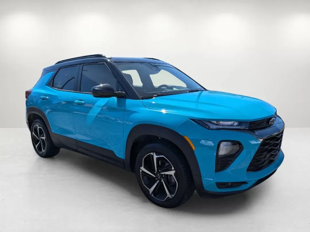 2021 /Jet Black with Red accents Chevrolet Trailblazer RS (KL79MUSL5MB) with an Gas I3 1.3L/ engine, 9-Speed Automatic transmission, located at 521 Old Farm Lane Rd, Prattville, AL, 36066, (334) 325-1505, 32.482460, -86.416367 - 2021 Chevrolet Trailblazer RS - Photo#3