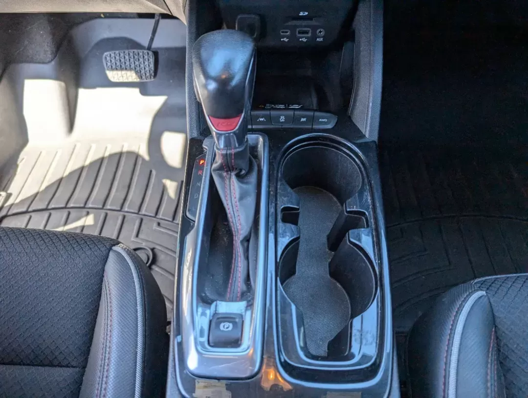 2021 /Jet Black with Red accents Chevrolet Trailblazer RS (KL79MUSL5MB) with an Gas I3 1.3L/ engine, 9-Speed Automatic transmission, located at 521 Old Farm Lane Rd, Prattville, AL, 36066, (334) 325-1505, 32.482460, -86.416367 - 2021 Chevrolet Trailblazer RS - Photo#13