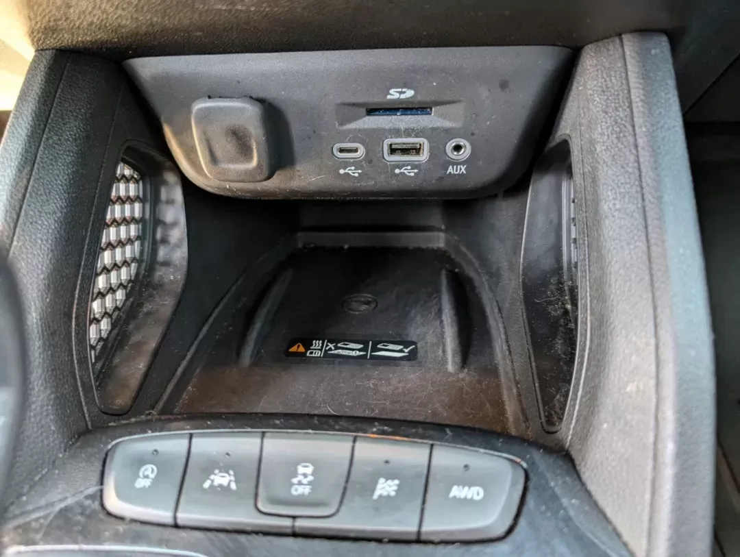 2021 /Jet Black with Red accents Chevrolet Trailblazer RS (KL79MUSL5MB) with an Gas I3 1.3L/ engine, 9-Speed Automatic transmission, located at 521 Old Farm Lane Rd, Prattville, AL, 36066, (334) 325-1505, 32.482460, -86.416367 - 2021 Chevrolet Trailblazer RS - Photo#15