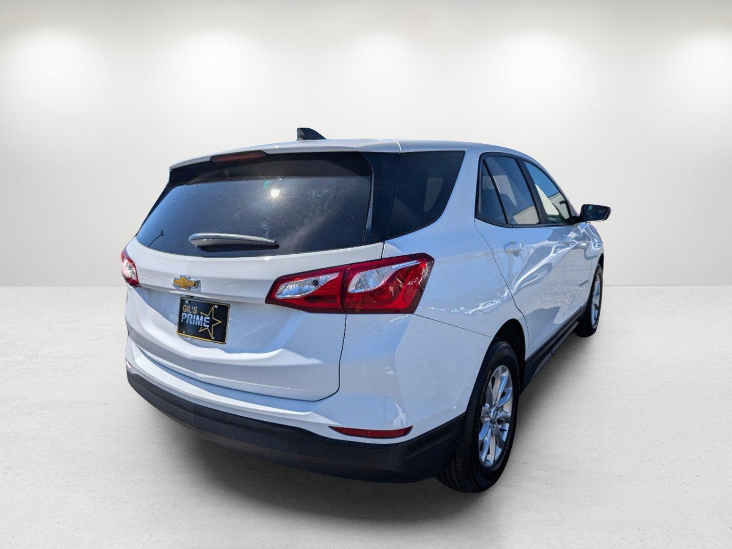 2021 /Medium Ash Gray Chevrolet Equinox LS (2GNAXHEVXM6) with an Turbocharged Gas I4 1.5L/92 engine, 6-Speed Automatic transmission, located at 3959 U.S. 80 W, Phenix City, AL, 36870, (334) 297-4885, 32.469296, -85.135185 - 2021 Chevrolet Equinox LS - Photo#4