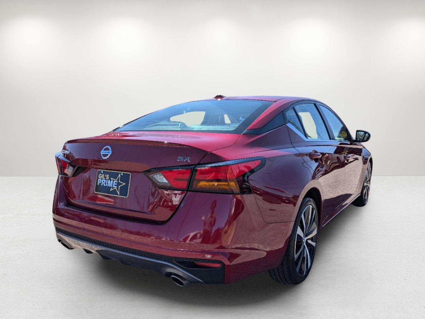 2022 /Sport Nissan Altima 2.5 SR (1N4BL4CVXNN) with an Regular Unleaded I-4 2.5 L/152 engine, 1-Speed CVT w/OD transmission, located at 3959 U.S. 80 W, Phenix City, AL, 36870, (334) 297-4885, 32.469296, -85.135185 - 2022 Nissan Altima 2.5 SR - Photo#4