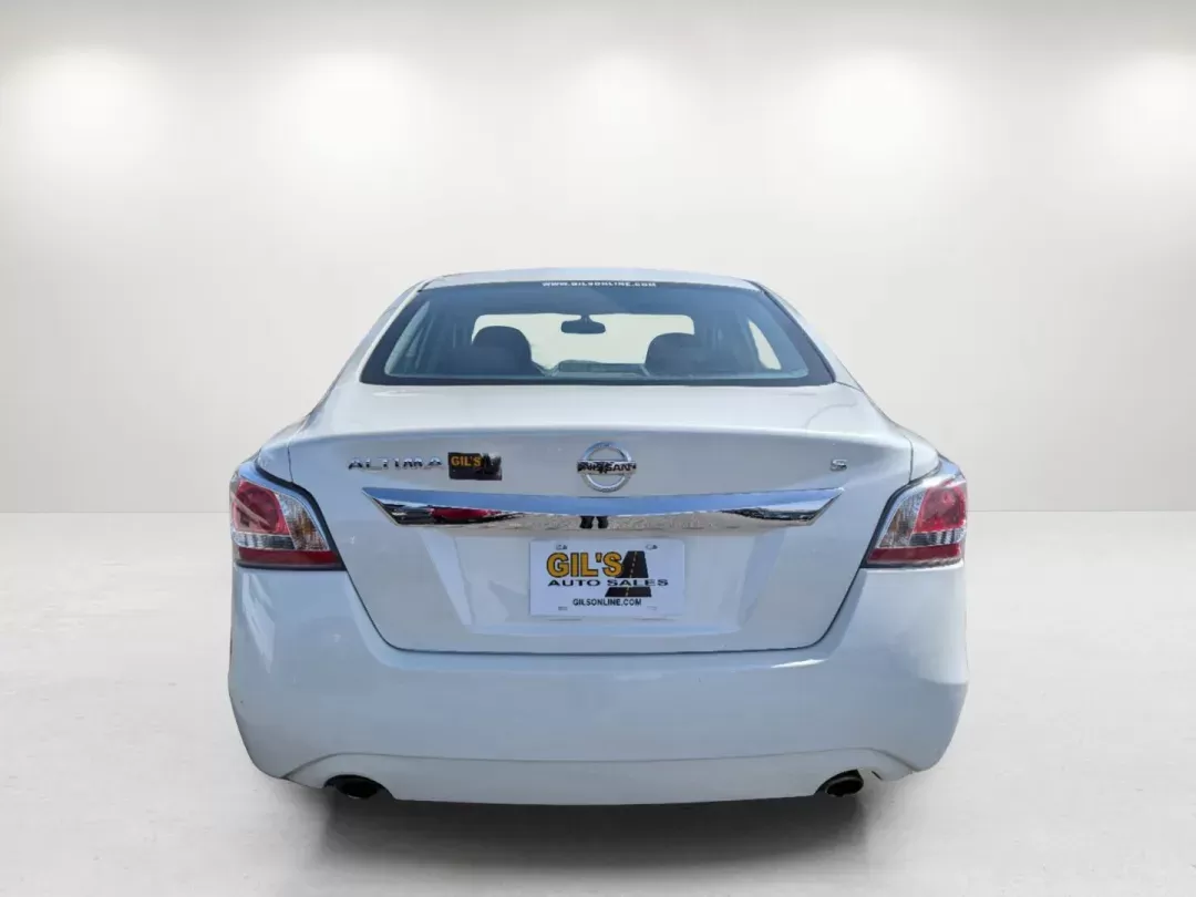 2015 /Charcoal Nissan Altima 2.5 S (1N4AL3AP8FC) with an Regular Unleaded I-4 2.5 L/152 engine, 1-Speed CVT w/OD transmission, located at 1430 Gateway Drive, Opelika, AL, 36801, (334) 239-0944, 32.637871, -85.409790 - 2015 Nissan Altima 2.5 S - Photo#3
