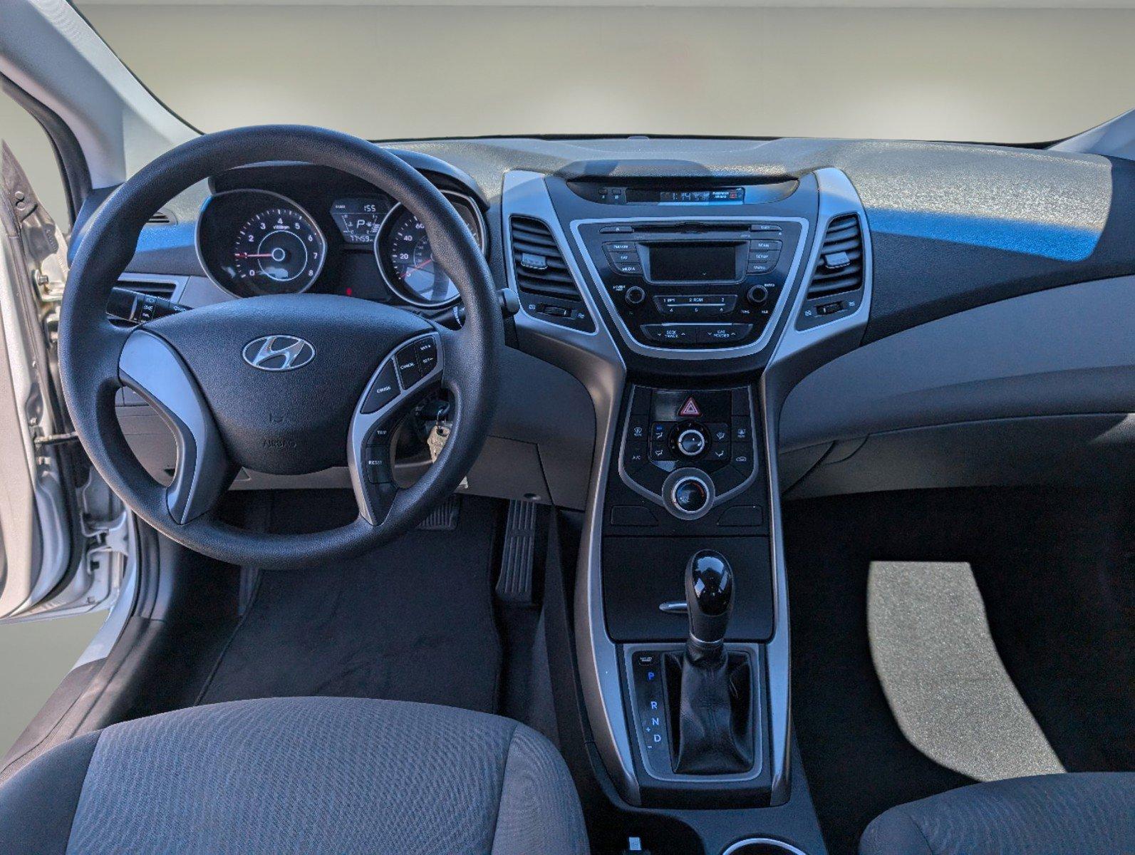 2016 /Gray Hyundai Elantra SE (5NPDH4AE1GH) with an Regular Unleaded I-4 1.8 L/110 engine, 6-Speed Automatic w/OD transmission, located at 521 Old Farm Lane Rd, Prattville, AL, 36066, (334) 325-1505, 32.482460, -86.416367 - 2016 Hyundai Elantra SE - Photo#11