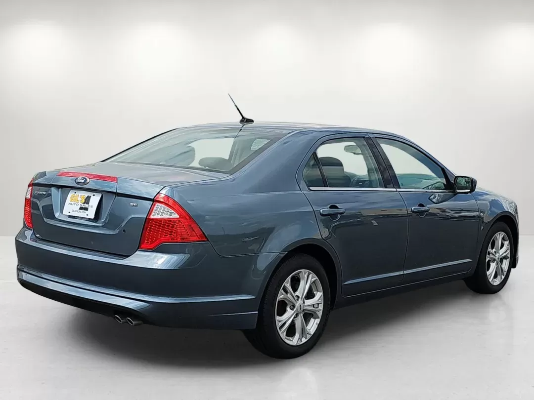 2012 /Charcoal Black Ford Fusion SE (3FAHP0HA0CR) with an Gas I4 2.5L/152 engine, 6-Speed Automatic transmission, located at 7000 Northlake Connector, Columbus, GA, 31904, (706) 987-8085, 32.524975, -84.978134 - 2012 Ford Fusion SE - Photo#4