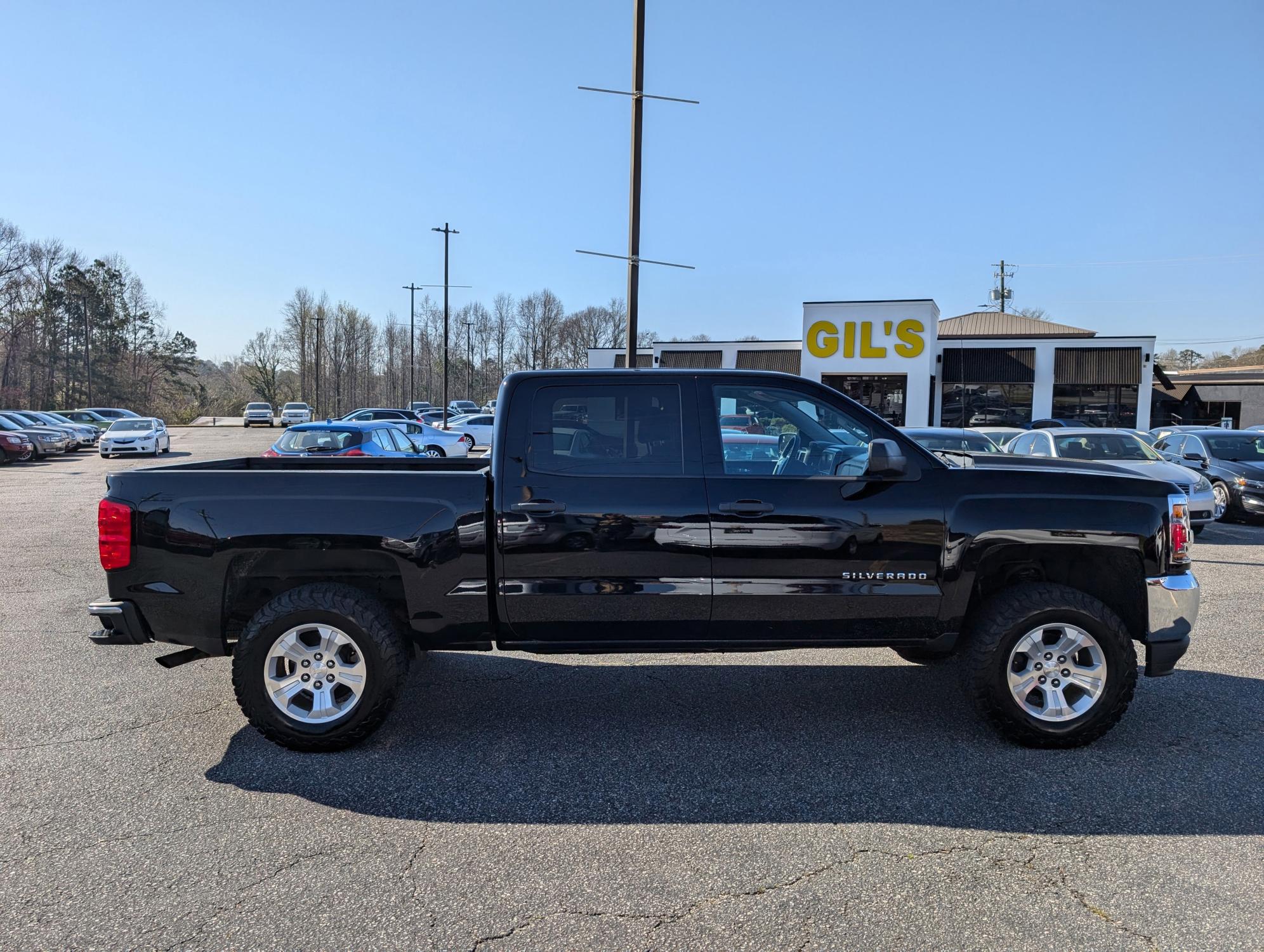 2017 /Dark Ash with Jet Black Interior Accents Chevrolet Silverado 1500 LS (3GCPCNECXHG) with an Gas V8 5.3L/325 engine, 6-Speed Automatic transmission, located at 1430 Gateway Drive, Opelika, AL, 36801, (334) 239-0944, 32.637871, -85.409790 - 2017 Chevrolet Silverado 1500 LS - Photo#3