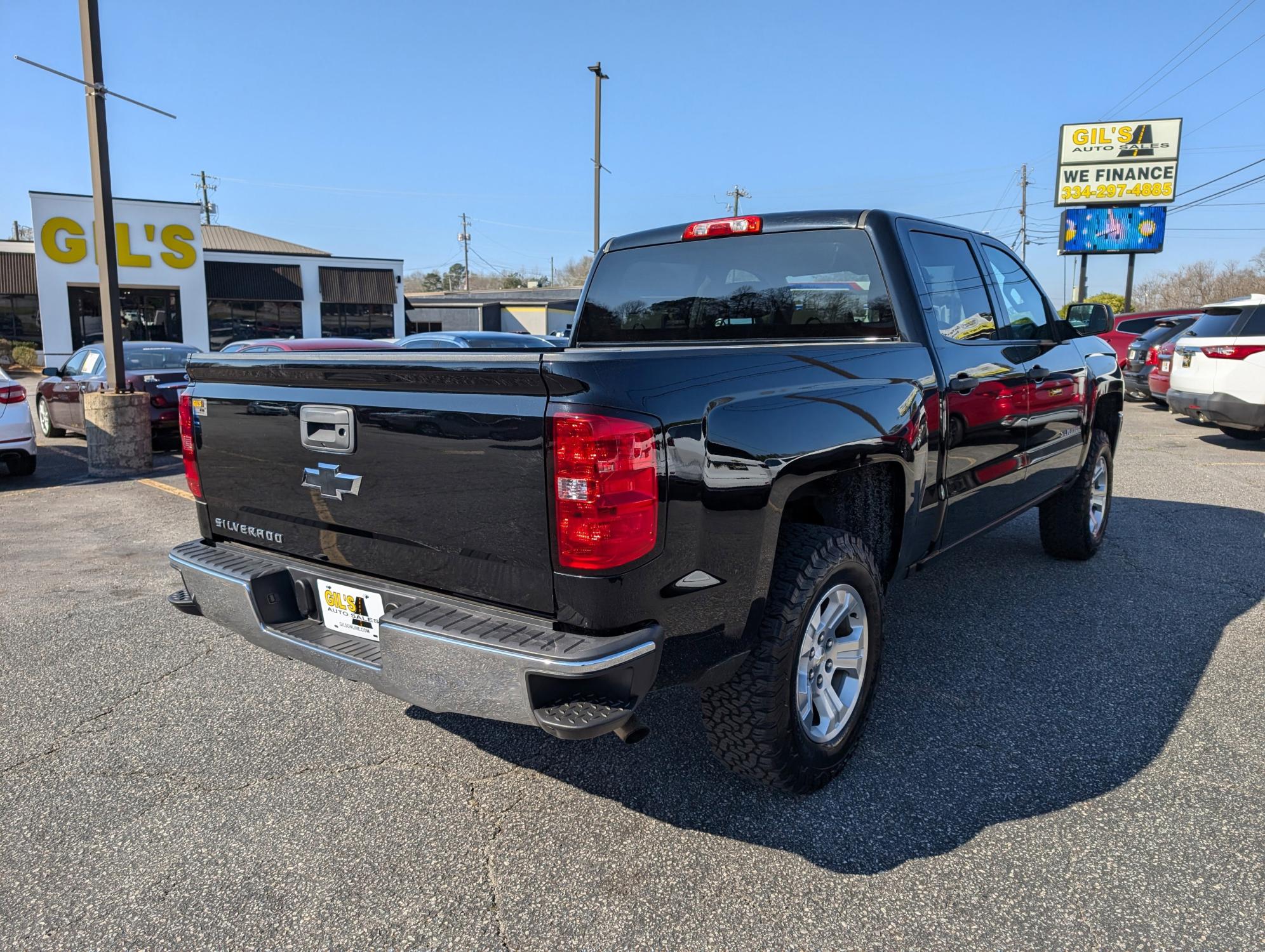 2017 /Dark Ash with Jet Black Interior Accents Chevrolet Silverado 1500 LS (3GCPCNECXHG) with an Gas V8 5.3L/325 engine, 6-Speed Automatic transmission, located at 1430 Gateway Drive, Opelika, AL, 36801, (334) 239-0944, 32.637871, -85.409790 - 2017 Chevrolet Silverado 1500 LS - Photo#4