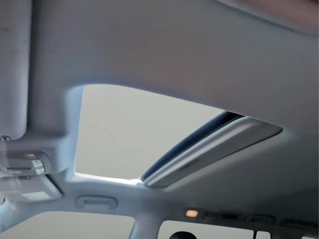 2019 /Black Infiniti QX80 LUXE (JN8AZ2NF9K9) with an Premium Unleaded V-8 5.6 L/339 engine, 7-Speed Automatic w/OD transmission, located at 1430 Gateway Drive, Opelika, AL, 36801, (334) 239-0944, 32.637871, -85.409790 - 2019 Infiniti QX80 LUXE - Photo#17