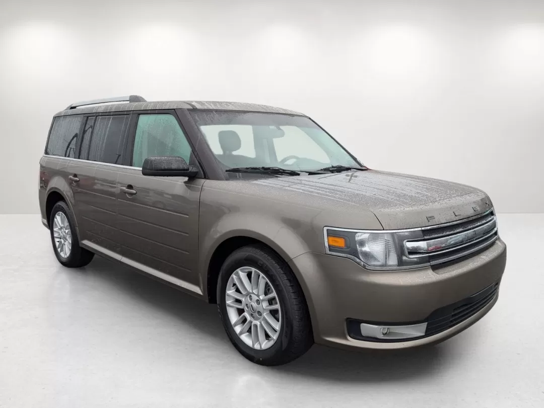 2014 Ford Flex SEL (2FMGK5C82EB) with an Other engine, located at 1430 Gateway Drive, Opelika, AL, 36801, (334) 239-0944, 32.637871, -85.409790 - **Elevate Your Lifestyle with the 2014 Ford Flex SEL at Gils Auto - Phenix City!**<br /> <br /> Are you ready to turn heads and enhance your family adventures? The 2014 Ford Flex SEL is not just a vehicle; it's a lifestyle choice designed for families, weekend explorers, and anyone who craves a vers - Photo#2