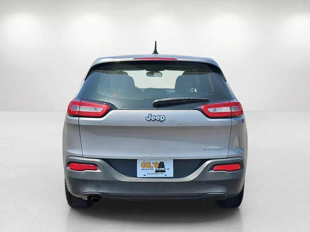 2015 /Lt Frost Beige/Black Jeep Cherokee Sport (1C4PJLAB3FW) with an Regular Unleaded I-4 2.4 L/144 engine, 9-Speed Automatic w/OD transmission, located at 521 Old Farm Lane Rd, Prattville, AL, 36066, (334) 325-1505, 32.482460, -86.416367 - 2015 Jeep Cherokee Sport - Photo#6