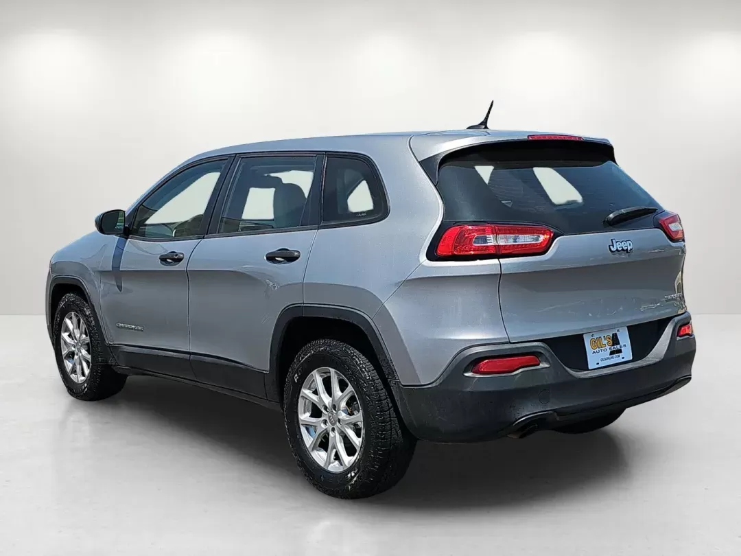 2015 /Lt Frost Beige/Black Jeep Cherokee Sport (1C4PJLAB3FW) with an Regular Unleaded I-4 2.4 L/144 engine, 9-Speed Automatic w/OD transmission, located at 521 Old Farm Lane Rd, Prattville, AL, 36066, (334) 325-1505, 32.482460, -86.416367 - 2015 Jeep Cherokee Sport - Photo#7