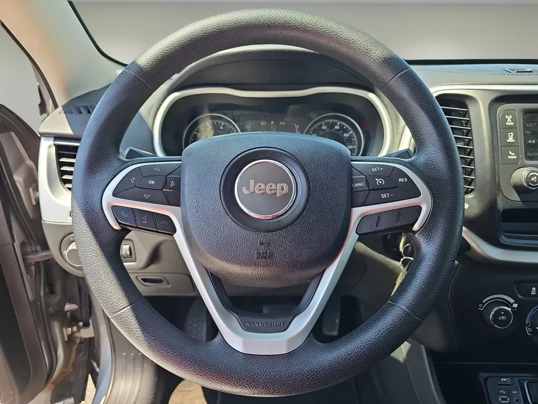 2015 /Lt Frost Beige/Black Jeep Cherokee Sport (1C4PJLAB3FW) with an Regular Unleaded I-4 2.4 L/144 engine, 9-Speed Automatic w/OD transmission, located at 521 Old Farm Lane Rd, Prattville, AL, 36066, (334) 325-1505, 32.482460, -86.416367 - 2015 Jeep Cherokee Sport - Photo#11