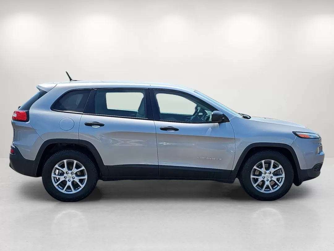 2015 /Lt Frost Beige/Black Jeep Cherokee Sport (1C4PJLAB3FW) with an Other engine, located at 5115 14th Ave., Columbus, GA, 31904, (706) 323-0345, 32.511494, -84.971046 - **Unleash Adventure with the 2015 Jeep Cherokee Sport Perfect for Your Next Journey!**<br /> <br /> Are you ready to elevate your lifestyle with a vehicle that's as versatile as your ambitions? The 2015 Jeep Cherokee Sport is the ultimate crossover for those seeking a perfect blend of comfort, capa - Photo#3