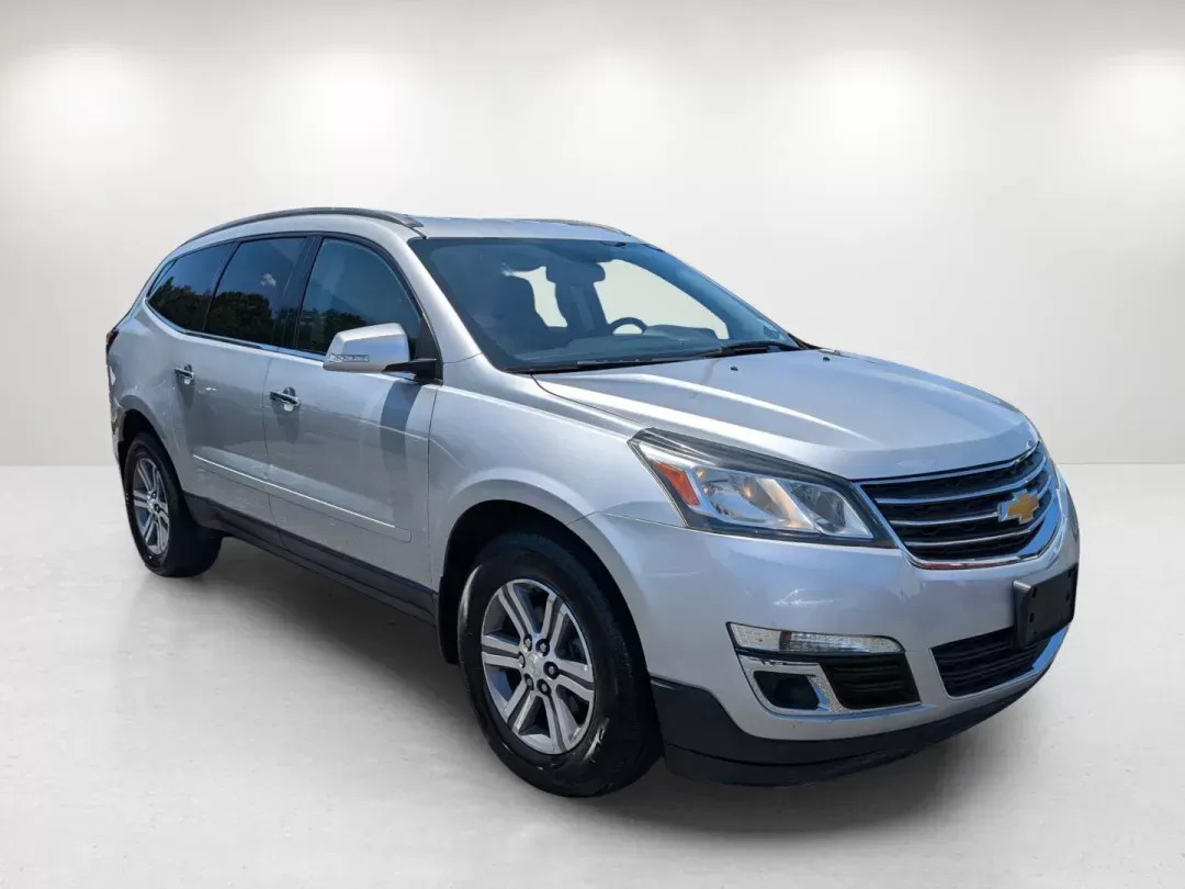 2015 /Ebony Chevrolet Traverse LT (1GNKRGKD7FJ) with an Other engine, located at 804 22nd Ave, Phenix City, AL, 36870, (334) 297-1860, 32.484749, -85.024475 - **Discover Adventure with the 2015 Chevrolet Traverse LT at Gils Auto - Phenix City!**<br /> <br /> Are you on the lookout for the perfect family SUV that balances space, comfort, and style? Look no further! The 2015 Chevrolet Traverse LT is here to elevate your family's adventures, whether you're h - Photo#2