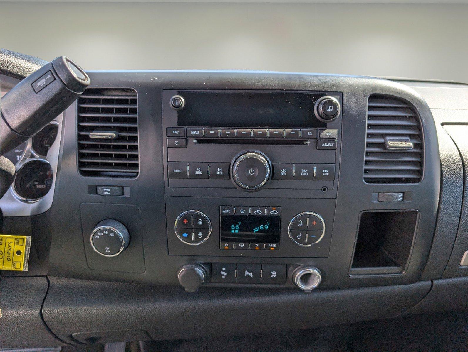 2007 /Ebony Chevrolet Silverado 1500 LT w/1LT (2GCEK13M371) with an Gas V8 5.3L/323 engine, 4-Speed Automatic w/OD transmission, located at 3959 U.S. 80 W, Phenix City, AL, 36870, (334) 297-4885, 32.469296, -85.135185 - 2007 Chevrolet Silverado 1500 LT w/1LT - Photo#14