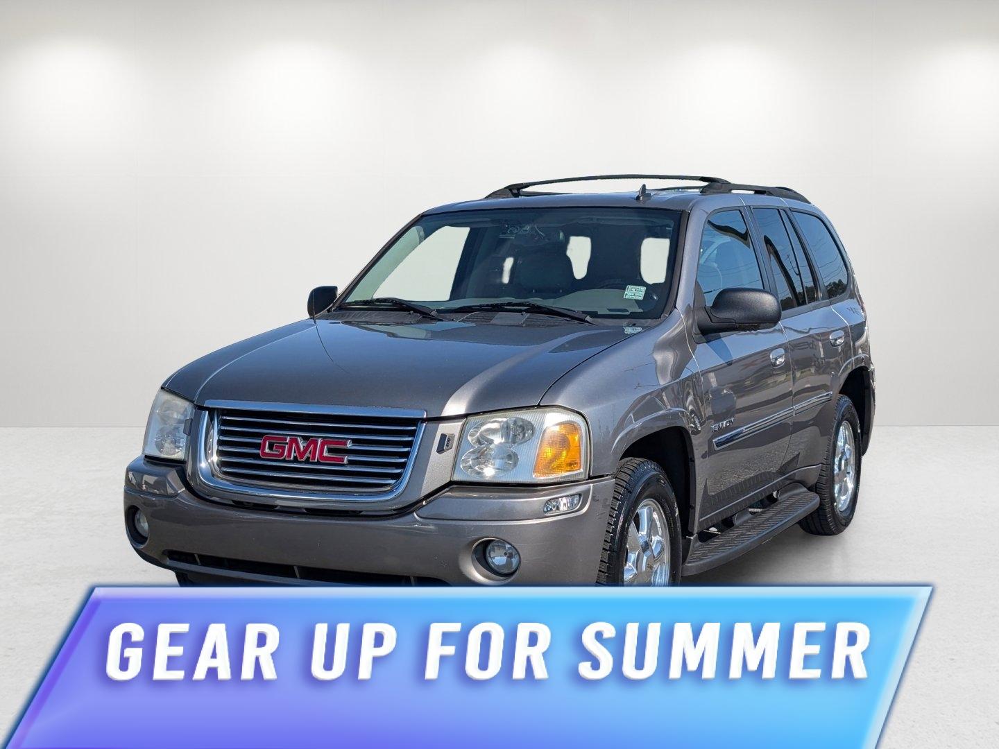 2006 /Light Gray GMC Envoy SLT (1GKDS13S662) with an Gas I6 4.2L/254 engine, 4-Speed Automatic w/OD transmission, located at 1430 Gateway Drive, Opelika, AL, 36801, (334) 239-0944, 32.637871, -85.409790 - 2006 GMC Envoy SLT - Photo#0