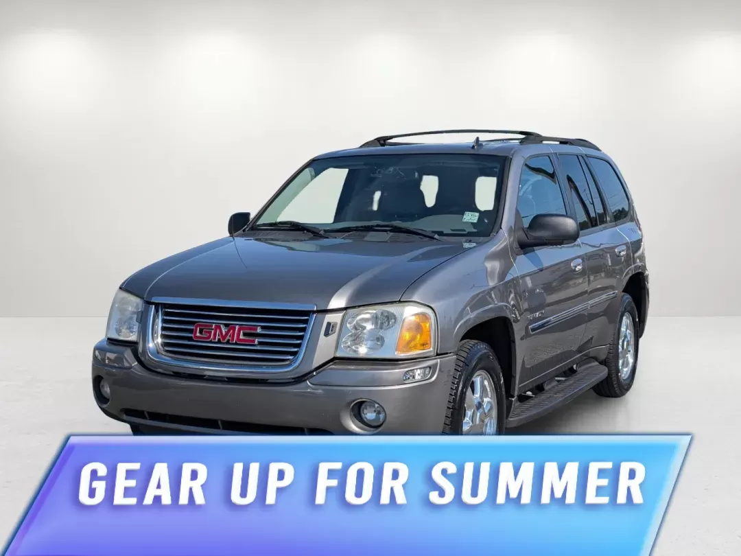 2006 /Light Gray GMC Envoy SLT (1GKDS13S662) with an Gas I6 4.2L/254 engine, 4-Speed Automatic w/OD transmission, located at 1430 Gateway Drive, Opelika, AL, 36801, (334) 239-0944, 32.637871, -85.409790 - 2006 GMC Envoy SLT - Photo#0