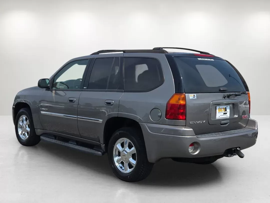2006 /Light Gray GMC Envoy SLT (1GKDS13S662) with an Other engine, located at 521 Old Farm Lane Rd, Prattville, AL, 36066, (334) 325-1505, 32.482460, -86.416367 - **Explore Adventure with This 2006 GMC Envoy SLT at Gils Auto - Prattville!** <br /> <br /> Are you ready to elevate your weekend getaways or daily commutes? Look no further! This 2006 GMC Envoy SLT is the perfect companion for your family adventures, daily drives through Prattville, or trips to nea - Photo#6