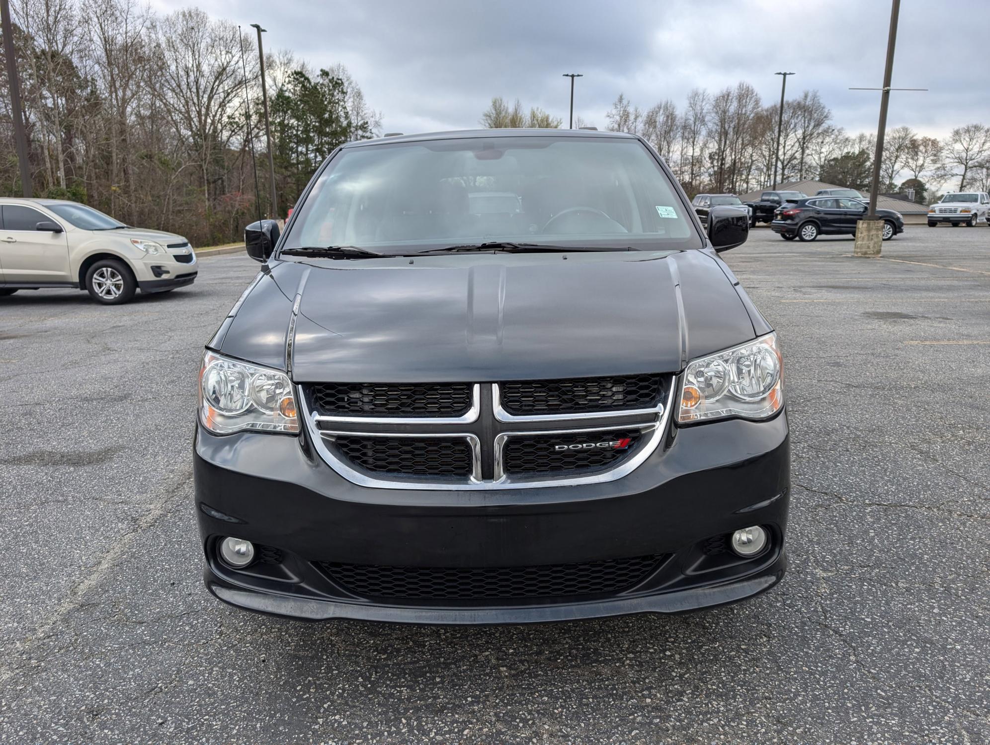 2018 /Black/Light Graystone Dodge Grand Caravan SXT (2C4RDGCG7JR) with an Regular Unleaded V-6 3.6 L/220 engine, 6-Speed Multi-Speed Automatic w/OD transmission, located at 7000 Northlake Connector, Columbus, GA, 31904, (706) 987-8085, 32.524975, -84.978134 - 2018 Dodge Grand Caravan SXT - Photo#1