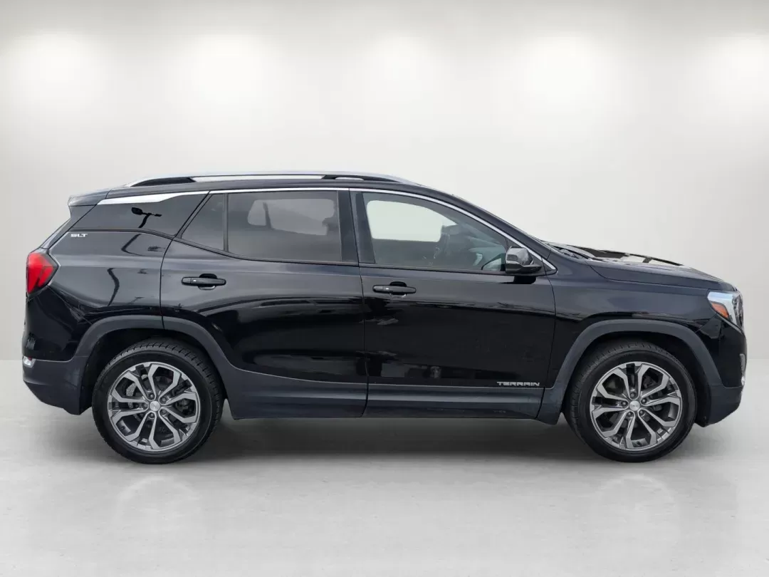 2019 /Medium Ash Gray/Jet Black GMC Terrain SLT (3GKALPEX4KL) with an Turbocharged Gas/E15 I4 2.0L/122 engine, 9-Speed Automatic transmission, located at 5115 14th Ave., Columbus, GA, 31904, (706) 323-0345, 32.511494, -84.971046 - 2019 GMC Terrain SLT - Photo#3