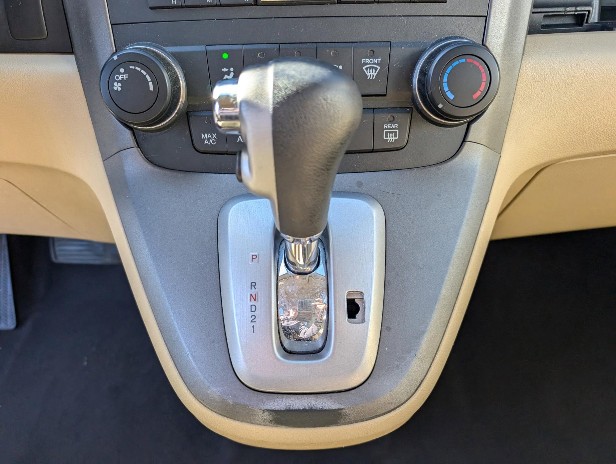 2011 Honda CR-V EX (3CZRE3H51BG) with an Gas I4 2.4L/144 engine, 5-Speed Automatic transmission, located at 521 Old Farm Lane Rd, Prattville, AL, 36066, (334) 325-1505, 32.482460, -86.416367 - 2011 Honda CR-V EX - Photo#13