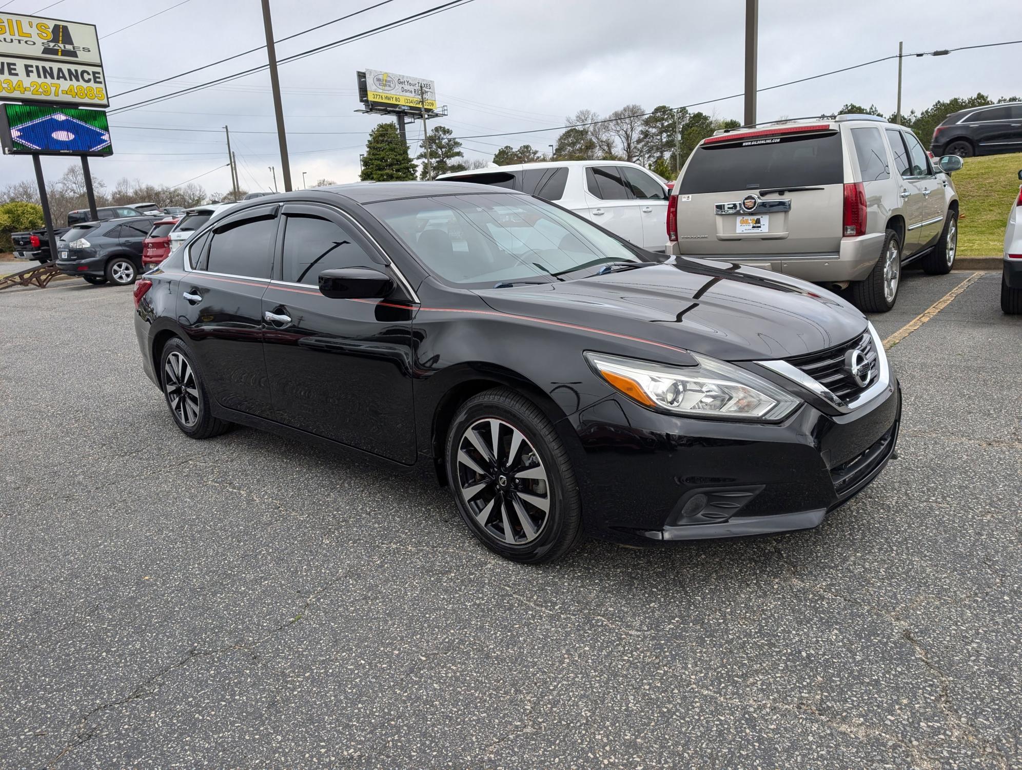 2018 /Charcoal Nissan Altima 2.5 SV (1N4AL3AP1JC) with an Regular Unleaded I-4 2.5 L/152 engine, 1-Speed CVT w/OD transmission, located at 3959 U.S. 80 W, Phenix City, AL, 36870, (334) 297-4885, 32.469296, -85.135185 - 2018 Nissan Altima 2.5 SV - Photo#2