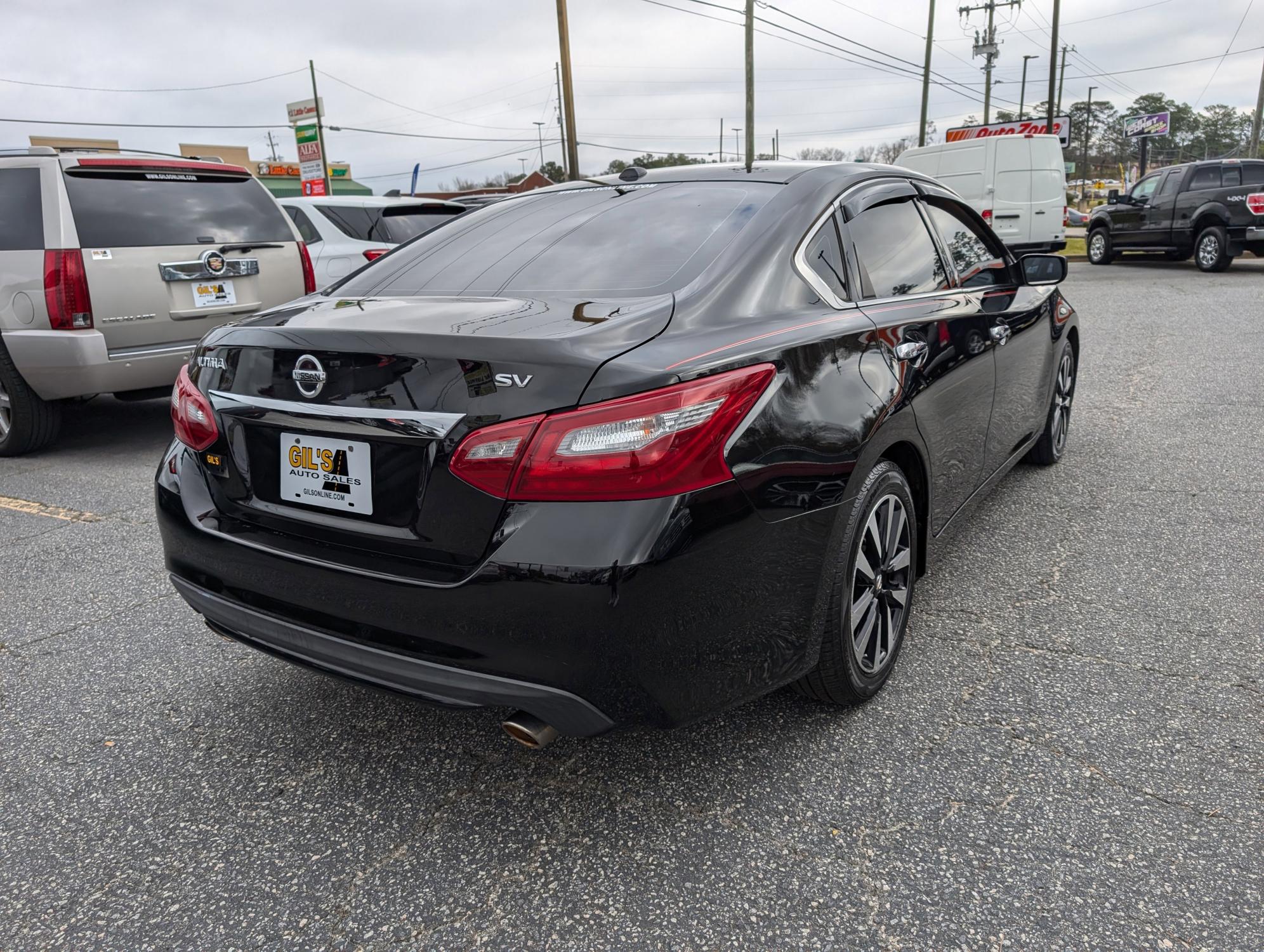 2018 /Charcoal Nissan Altima 2.5 SV (1N4AL3AP1JC) with an Regular Unleaded I-4 2.5 L/152 engine, 1-Speed CVT w/OD transmission, located at 3959 U.S. 80 W, Phenix City, AL, 36870, (334) 297-4885, 32.469296, -85.135185 - 2018 Nissan Altima 2.5 SV - Photo#4