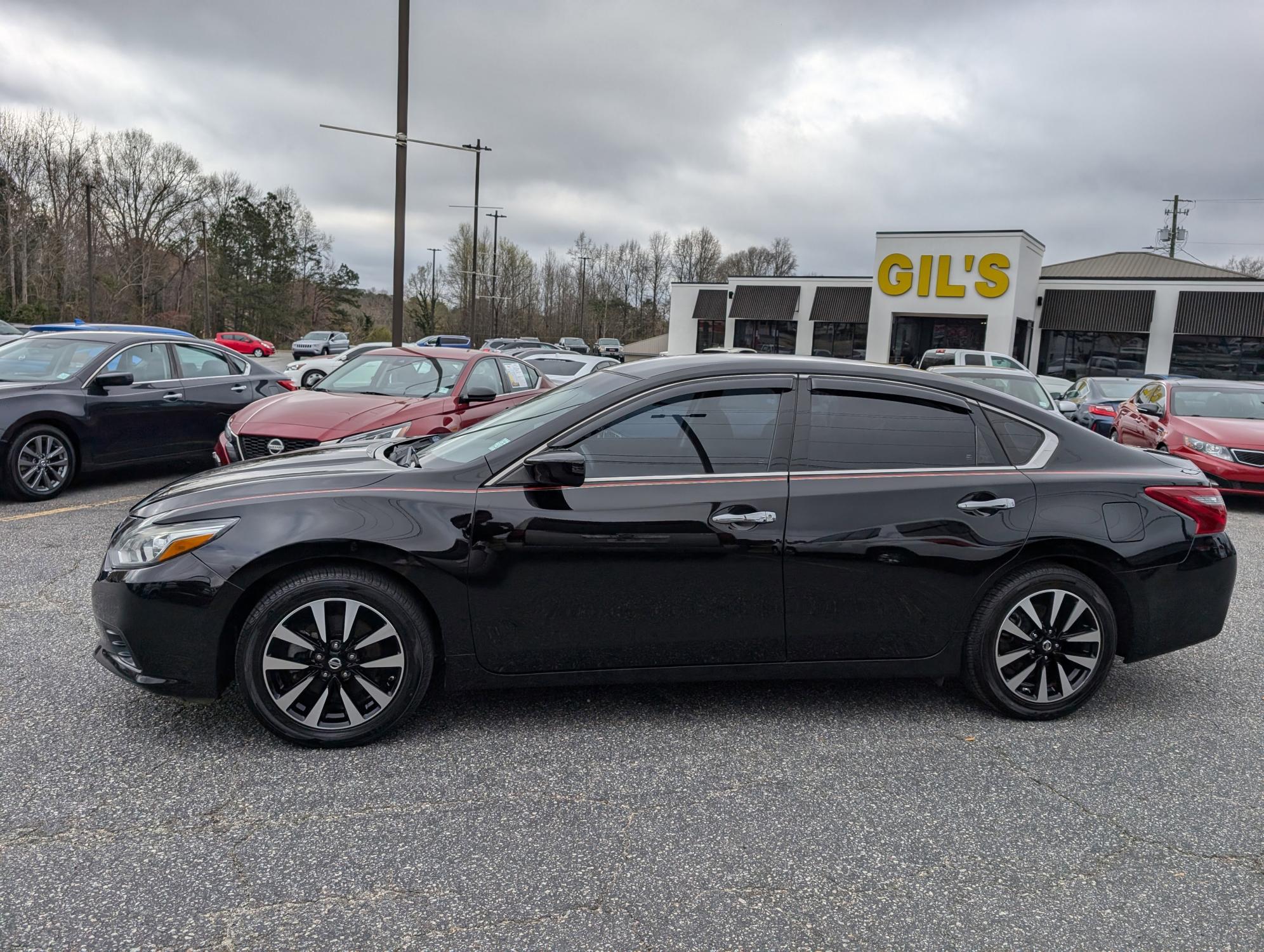 2018 /Charcoal Nissan Altima 2.5 SV (1N4AL3AP1JC) with an Regular Unleaded I-4 2.5 L/152 engine, 1-Speed CVT w/OD transmission, located at 3959 U.S. 80 W, Phenix City, AL, 36870, (334) 297-4885, 32.469296, -85.135185 - 2018 Nissan Altima 2.5 SV - Photo#7