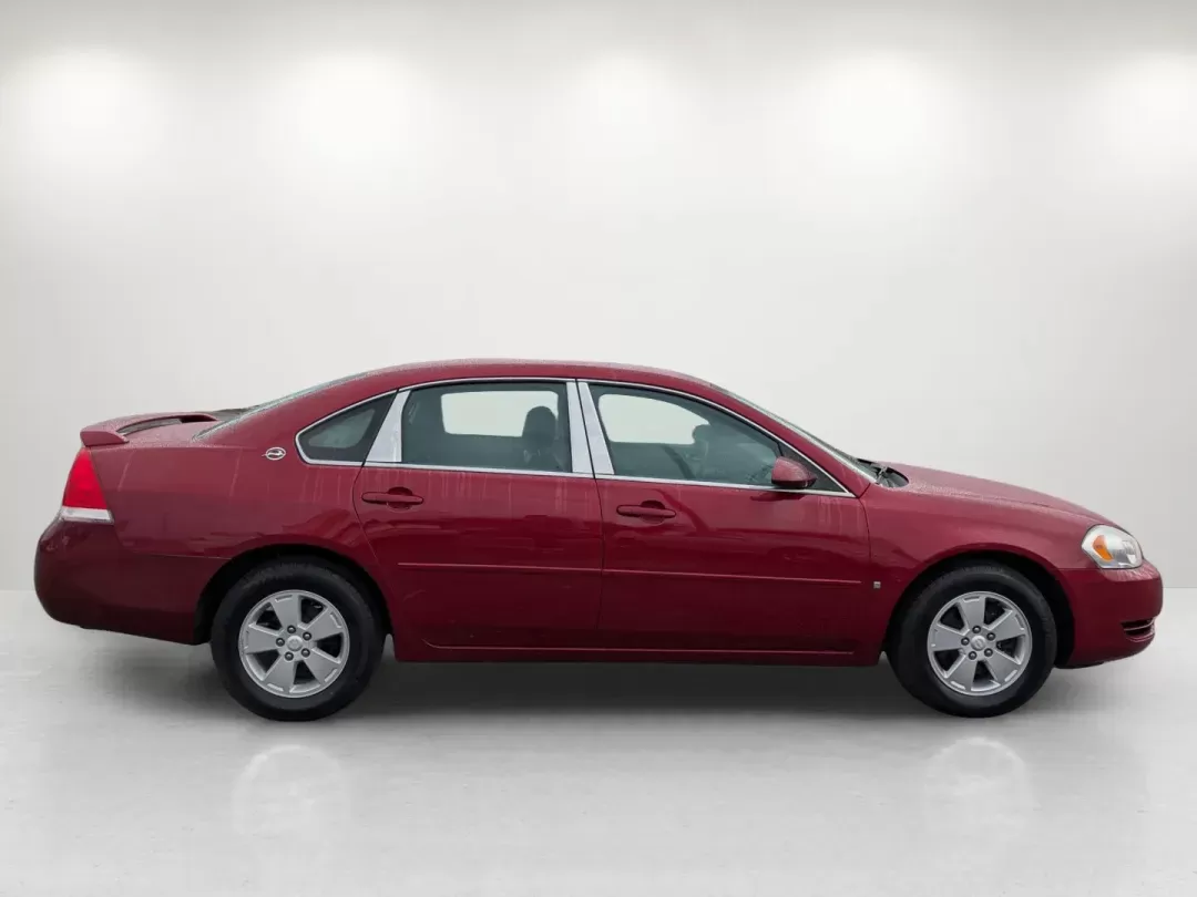 2008 /Ebony Chevrolet Impala LT (2G1WT58K889) with an Gas/Ethanol V6 3.5L/214 engine, 4-Speed Automatic w/OD transmission, located at 521 Old Farm Lane Rd, Prattville, AL, 36066, (334) 325-1505, 32.482460, -86.416367 - 2008 Chevrolet Impala LT - Photo#4