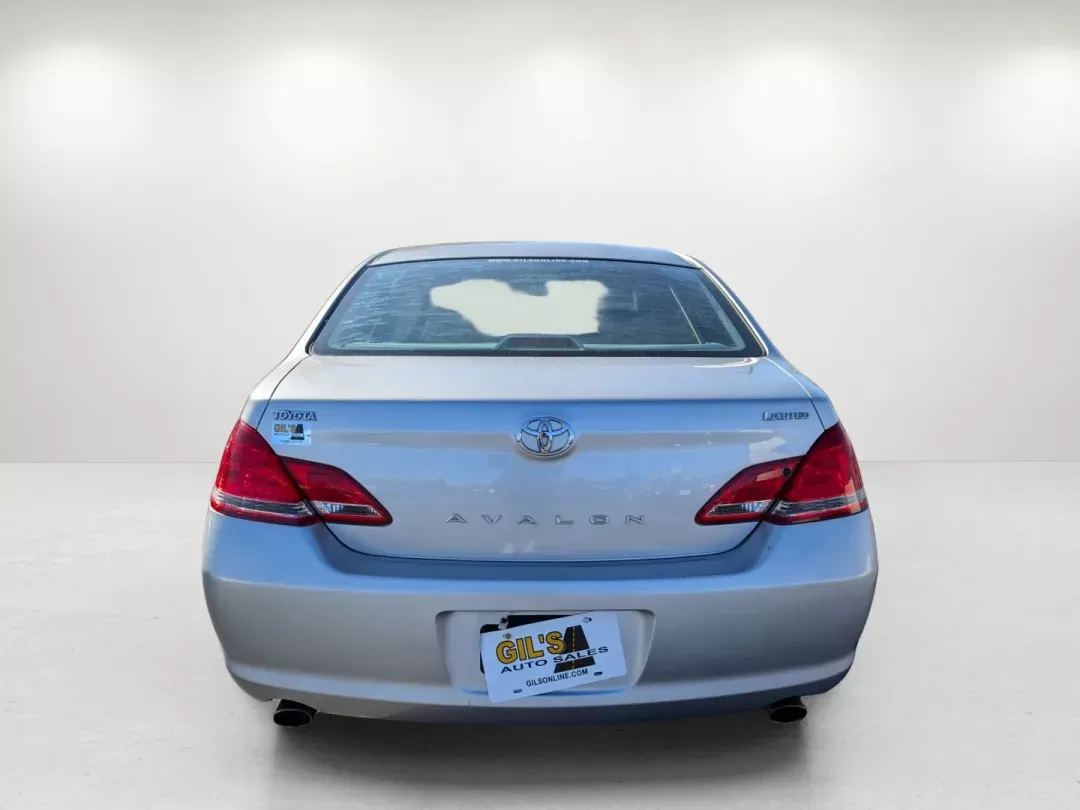 2006 Toyota Avalon Limited (4T1BK36B36U) with an Gas V6 3.5L/211 engine, 5-Speed Automatic w/OD transmission, located at 1430 Gateway Drive, Opelika, AL, 36801, (334) 239-0944, 32.637871, -85.409790 - 2006 Toyota Avalon Limited - Photo#5
