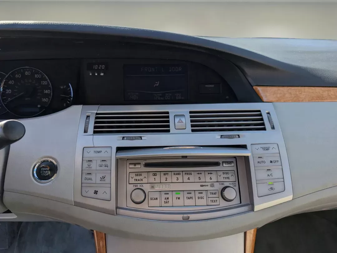 2006 Toyota Avalon Limited (4T1BK36B36U) with an Gas V6 3.5L/211 engine, 5-Speed Automatic w/OD transmission, located at 1430 Gateway Drive, Opelika, AL, 36801, (334) 239-0944, 32.637871, -85.409790 - 2006 Toyota Avalon Limited - Photo#13