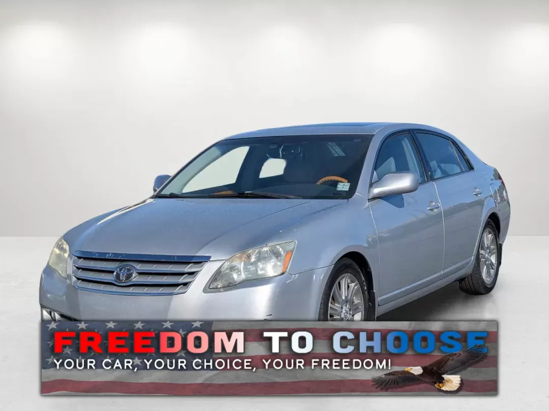 2006 Toyota Avalon Limited (4T1BK36B36U) with an Gas V6 3.5L/211 engine, 5-Speed Automatic w/OD transmission, located at 1430 Gateway Drive, Opelika, AL, 36801, (334) 239-0944, 32.637871, -85.409790 - **Experience Comfort and Style with the 2006 Toyota Avalon Limited - Perfect for Your Daily Drive!**<br /> <br /> Are you in search of a luxurious sedan that excels in comfort and performance without breaking the bank? Look no further than this stunning 2006 Toyota Avalon Limited! Ideal for commuter - Photo#0