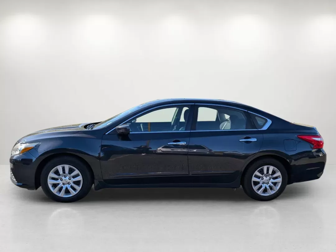 2017 /Charcoal Nissan Altima 2.5 S (1N4AL3AP3HC) with an Regular Unleaded I-4 2.5 L/152 engine, 1-Speed CVT w/OD transmission, located at 5115 14th Ave., Columbus, GA, 31904, (706) 323-0345, 32.511494, -84.971046 - 2017 Nissan Altima 2.5 S - Photo#1