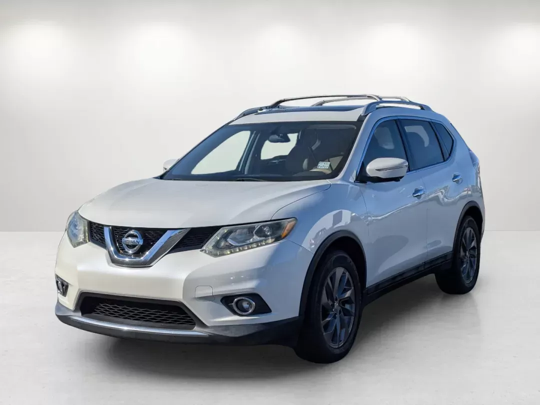 2015 /Almond Nissan Rogue SL (5N1AT2MT5FC) with an Regular Unleaded I-4 2.5 L/152 engine, 1-Speed CVT w/OD transmission, located at 3959 U.S. 80 W, Phenix City, AL, 36870, (334) 297-4885, 32.469296, -85.135185 - 2015 Nissan Rogue SL - Photo#1