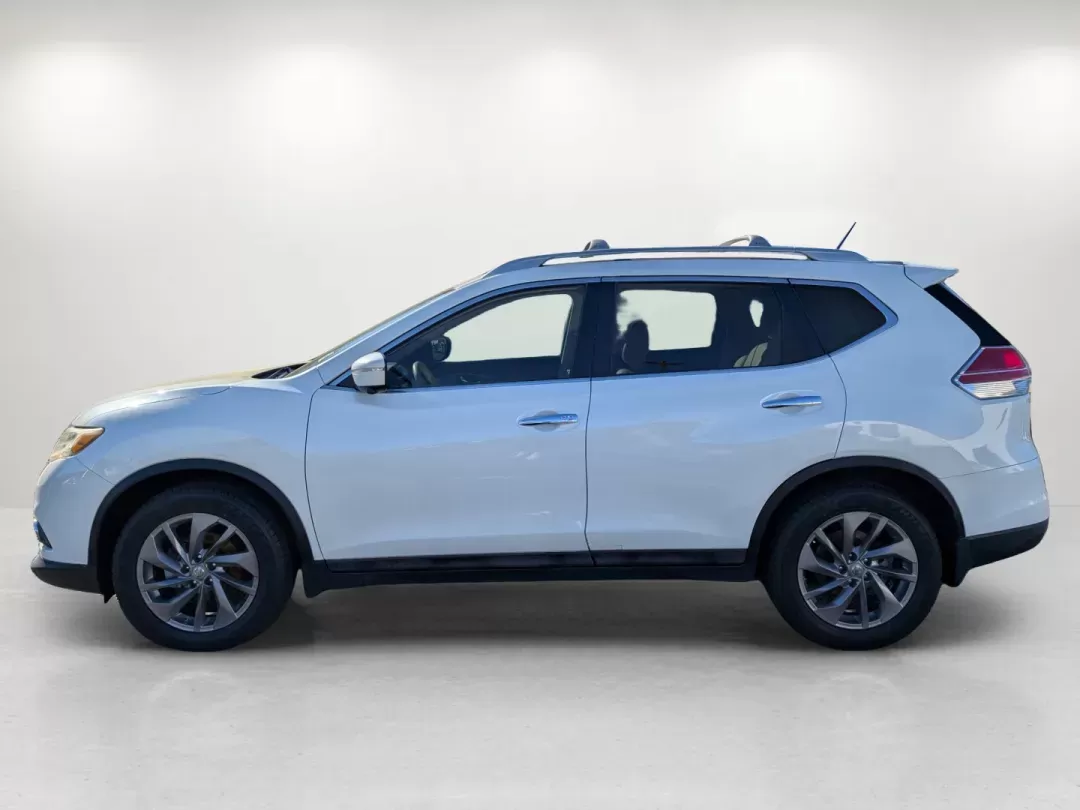 2015 /Almond Nissan Rogue SL (5N1AT2MT5FC) with an Regular Unleaded I-4 2.5 L/152 engine, 1-Speed CVT w/OD transmission, located at 3959 U.S. 80 W, Phenix City, AL, 36870, (334) 297-4885, 32.469296, -85.135185 - 2015 Nissan Rogue SL - Photo#8