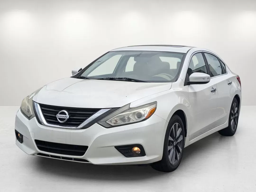 2016 /Beige Nissan Altima 2.5 SL (1N4AL3APXGC) with an Regular Unleaded I-4 2.5 L/152 engine, 1-Speed CVT w/OD transmission, located at 5115 14th Ave., Columbus, GA, 31904, (706) 323-0345, 32.511494, -84.971046 - 2016 Nissan Altima 2.5 SL - Photo#0