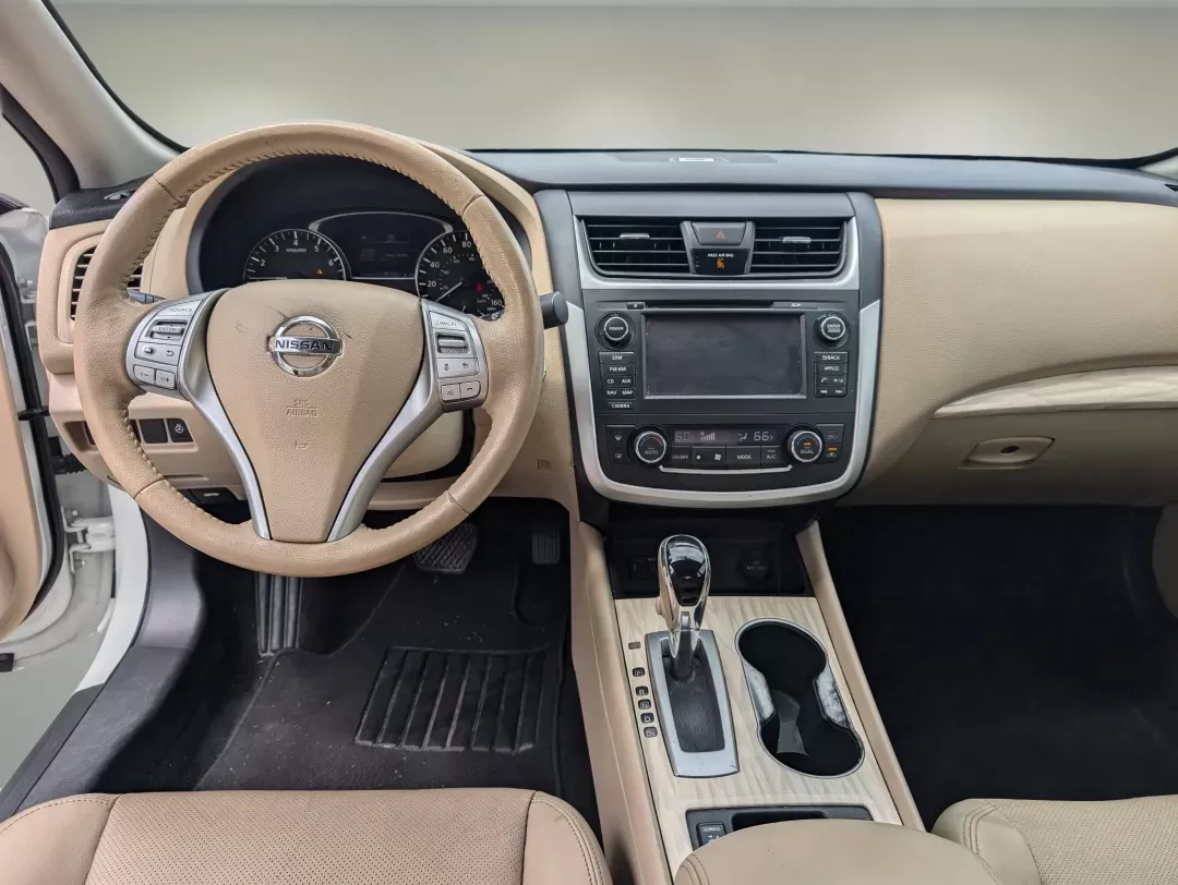 2016 /Beige Nissan Altima 2.5 SL (1N4AL3APXGC) with an Regular Unleaded I-4 2.5 L/152 engine, 1-Speed CVT w/OD transmission, located at 5115 14th Ave., Columbus, GA, 31904, (706) 323-0345, 32.511494, -84.971046 - 2016 Nissan Altima 2.5 SL - Photo#11
