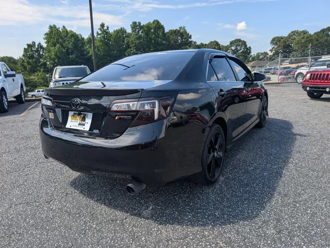 2012 Toyota Camry SE (4T1BF1FK8CU) with an Other engine, located at 1430 Gateway Drive, Opelika, AL, 36801, (334) 239-0944, 32.637871, -85.409790 - Experience the ultimate blend of reliability and comfort with the 2012 Toyota Camry SE, available now at Gils Auto in Opelika, AL. This sedan is perfect for those seeking a dependable daily driver or a family-friendly vehicle that doesn't compromise on style. Whether you're commuting to work, shuttl - Photo#4