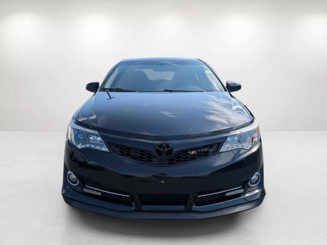 2012 Toyota Camry SE (4T1BF1FK8CU) with an Other engine, located at 1430 Gateway Drive, Opelika, AL, 36801, (334) 239-0944, 32.637871, -85.409790 - Experience the ultimate blend of reliability and comfort with the 2012 Toyota Camry SE, available now at Gils Auto in Opelika, AL. This sedan is perfect for those seeking a dependable daily driver or a family-friendly vehicle that doesn't compromise on style. Whether you're commuting to work, shuttl - Photo#2