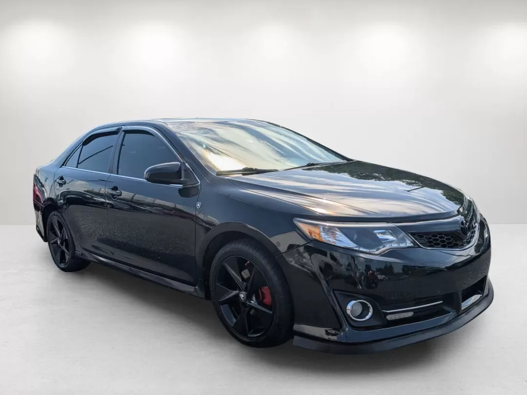 2012 Toyota Camry SE (4T1BF1FK8CU) with an Other engine, located at 1430 Gateway Drive, Opelika, AL, 36801, (334) 239-0944, 32.637871, -85.409790 - Experience the ultimate blend of reliability and comfort with the 2012 Toyota Camry SE, available now at Gils Auto in Opelika, AL. This sedan is perfect for those seeking a dependable daily driver or a family-friendly vehicle that doesn't compromise on style. Whether you're commuting to work, shuttl - Photo#3